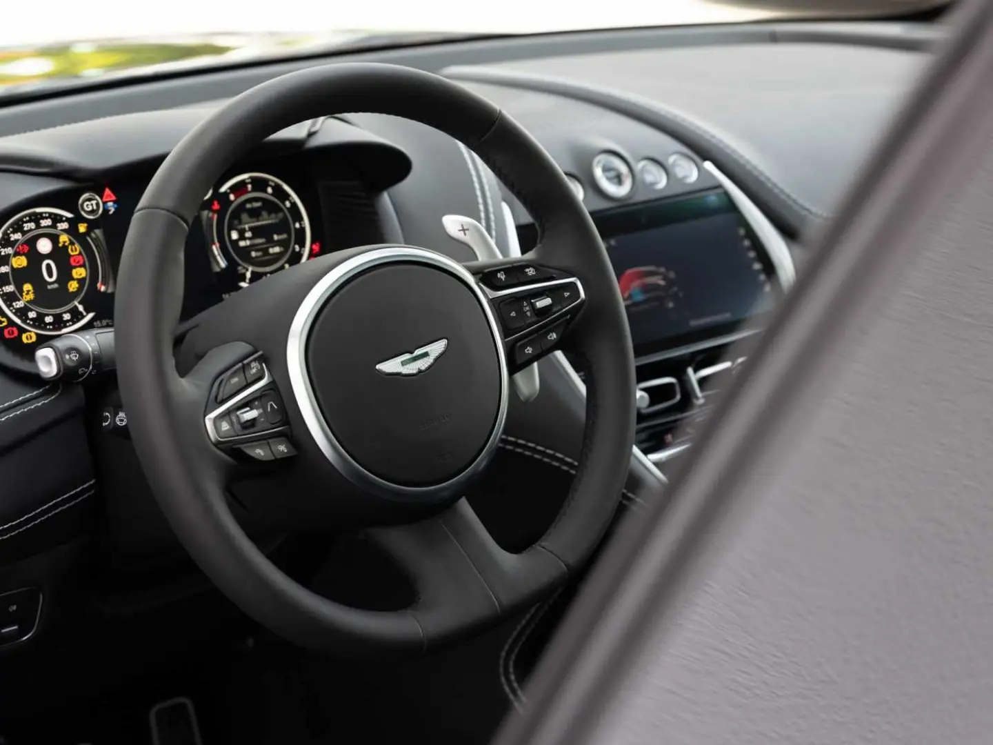 Aston Martin DBX V8 4x4