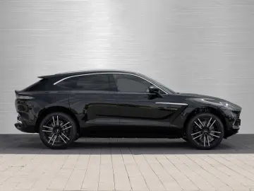 Aston Martin DBX V8 4x4