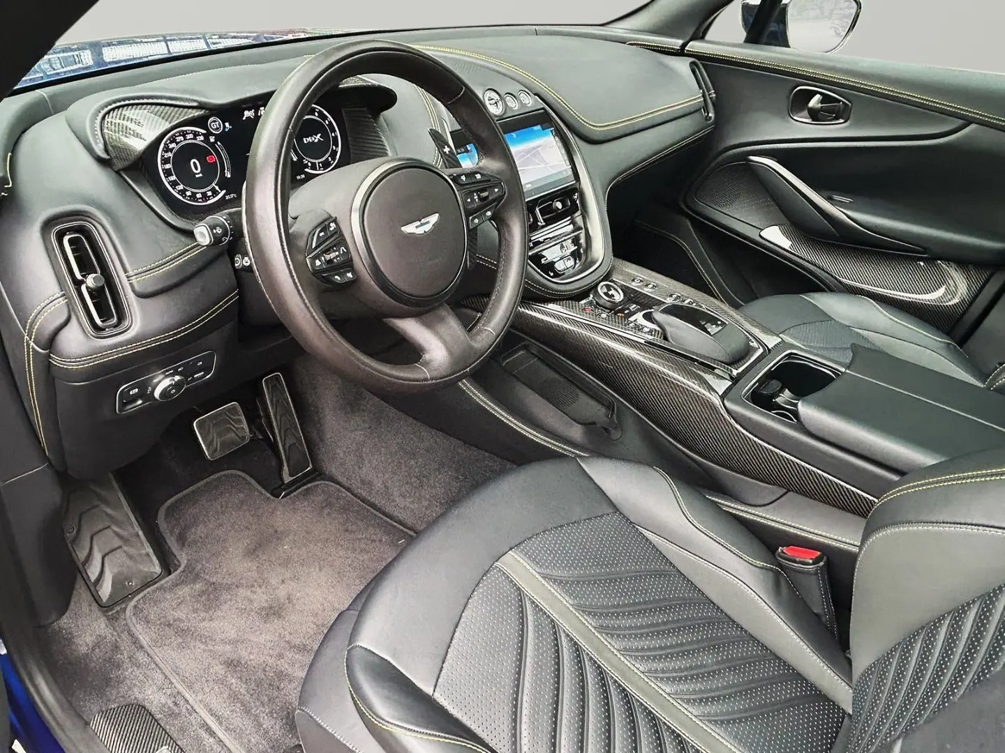 Aston Martin DBX 707 Ion Blue Onyx Black Carbon