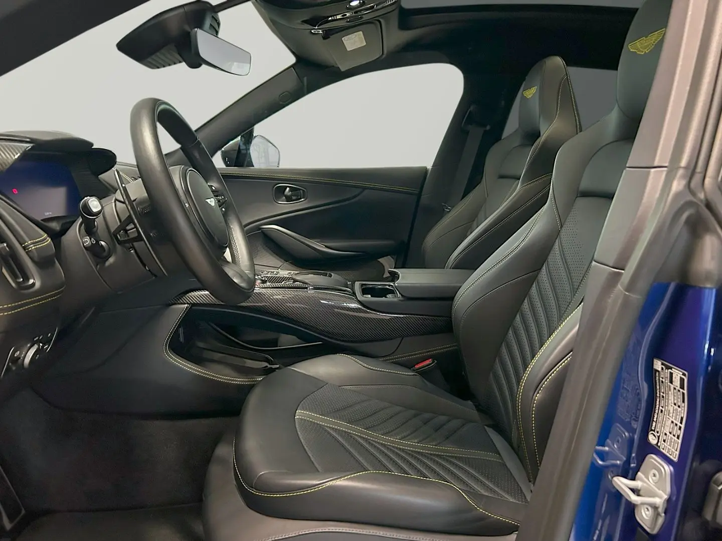 Aston Martin DBX 707 Ion Blue Onyx Black Carbon