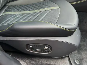 Aston Martin DBX 707 Ion Blue Onyx Black Carbon