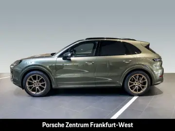 Cayenne Turbo E-Hybrid Burmester Nachtsicht