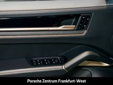 Cayenne Turbo E-Hybrid Burmester Nachtsicht