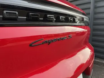Cayenne S AHK.Headup,Pano,18-Wege