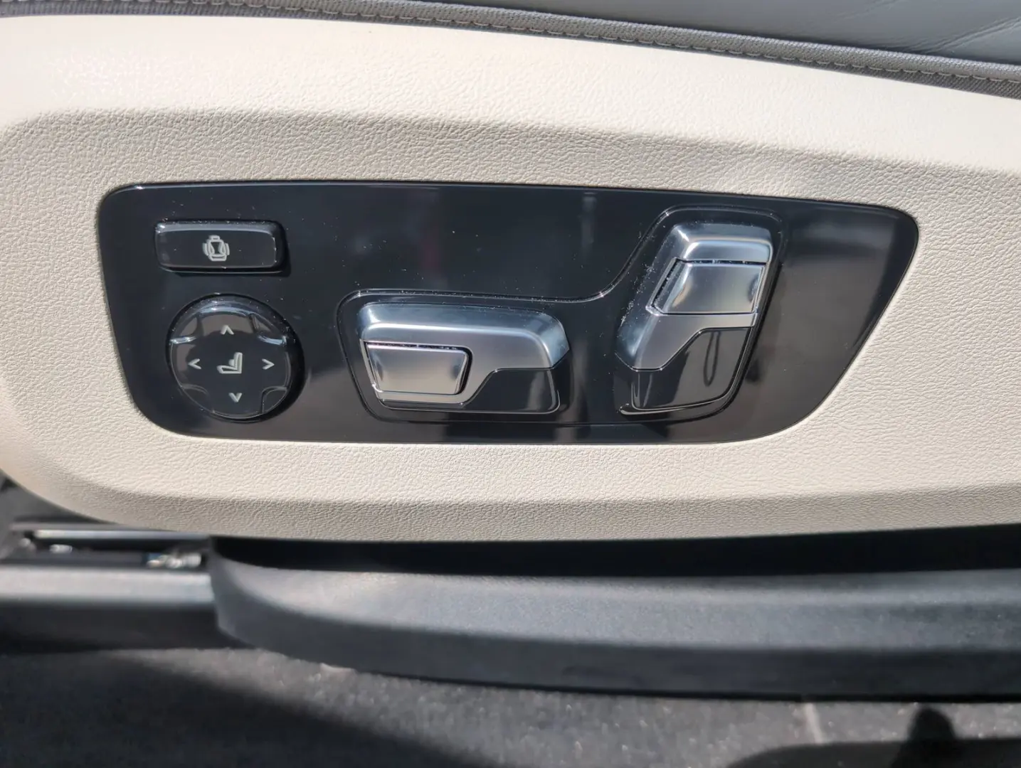 X6 M60i xDrive M-PAKET PRO | AKTIVLENKUNG | B&O 