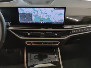 X5 xDr30d M SPORT StndHzg 360° AHK Pano H/K 21