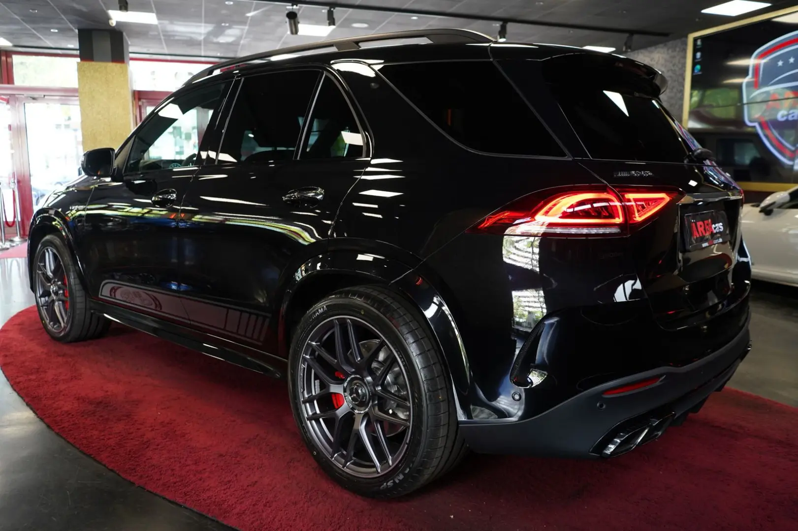 GLE 63 AMG S 4M+ 55 EDITION PANO HUD BURM 22''