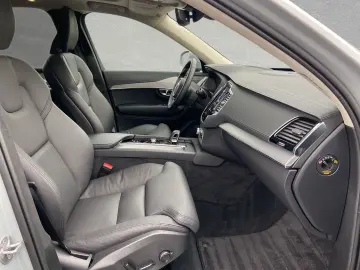 XC90 T8 AWD Ultra Bright 7-Sitzer AHK ACC BLIS