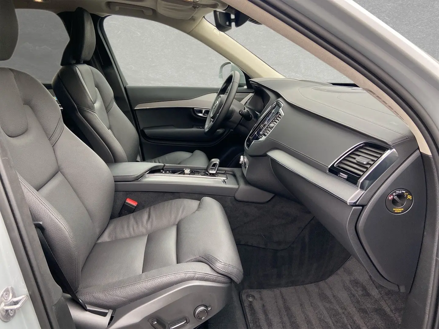 XC90 T8 AWD Ultra Bright 7-Sitzer AHK ACC BLIS
