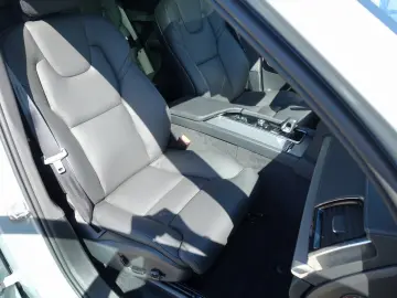 XC90 Plus T8 AWD Plug-in Hybrid/Memory/Panorama