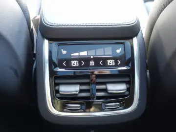 XC90 Plus T8 AWD Plug-in Hybrid/Memory/Panorama