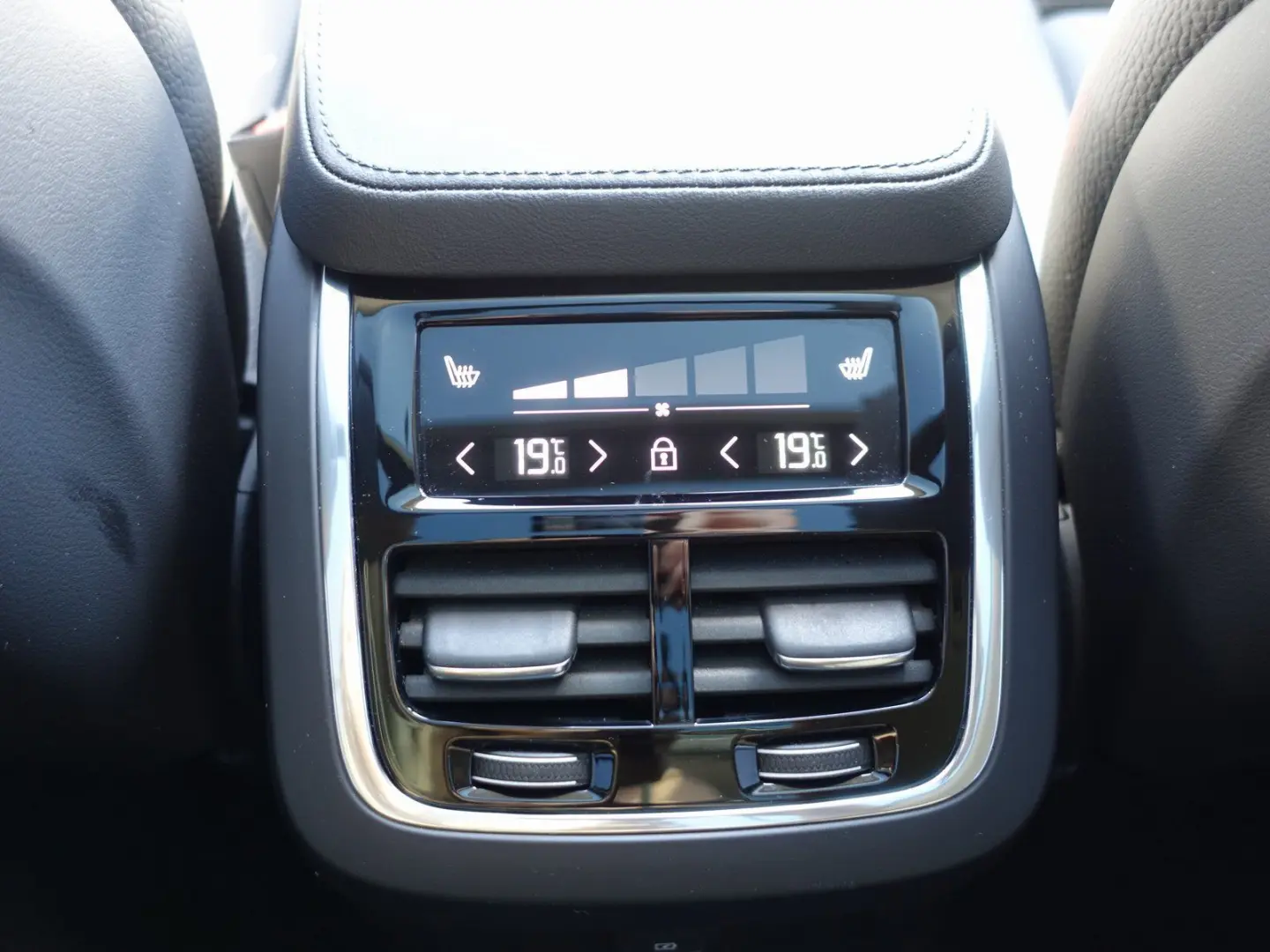XC90 Plus T8 AWD Plug-in Hybrid/Memory/Panorama