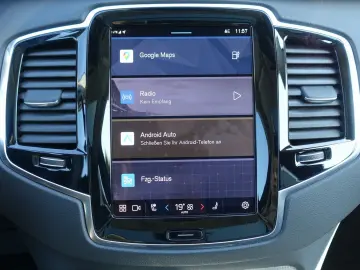 XC90 Plus T8 AWD Plug-in Hybrid/Memory/Panorama