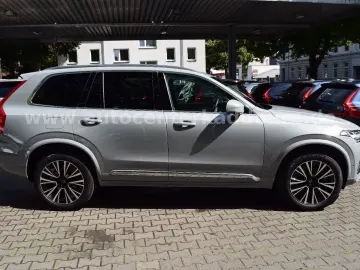 XC90 T8Plus Bright AWDHed-Up,PANO,360°,H&K,20