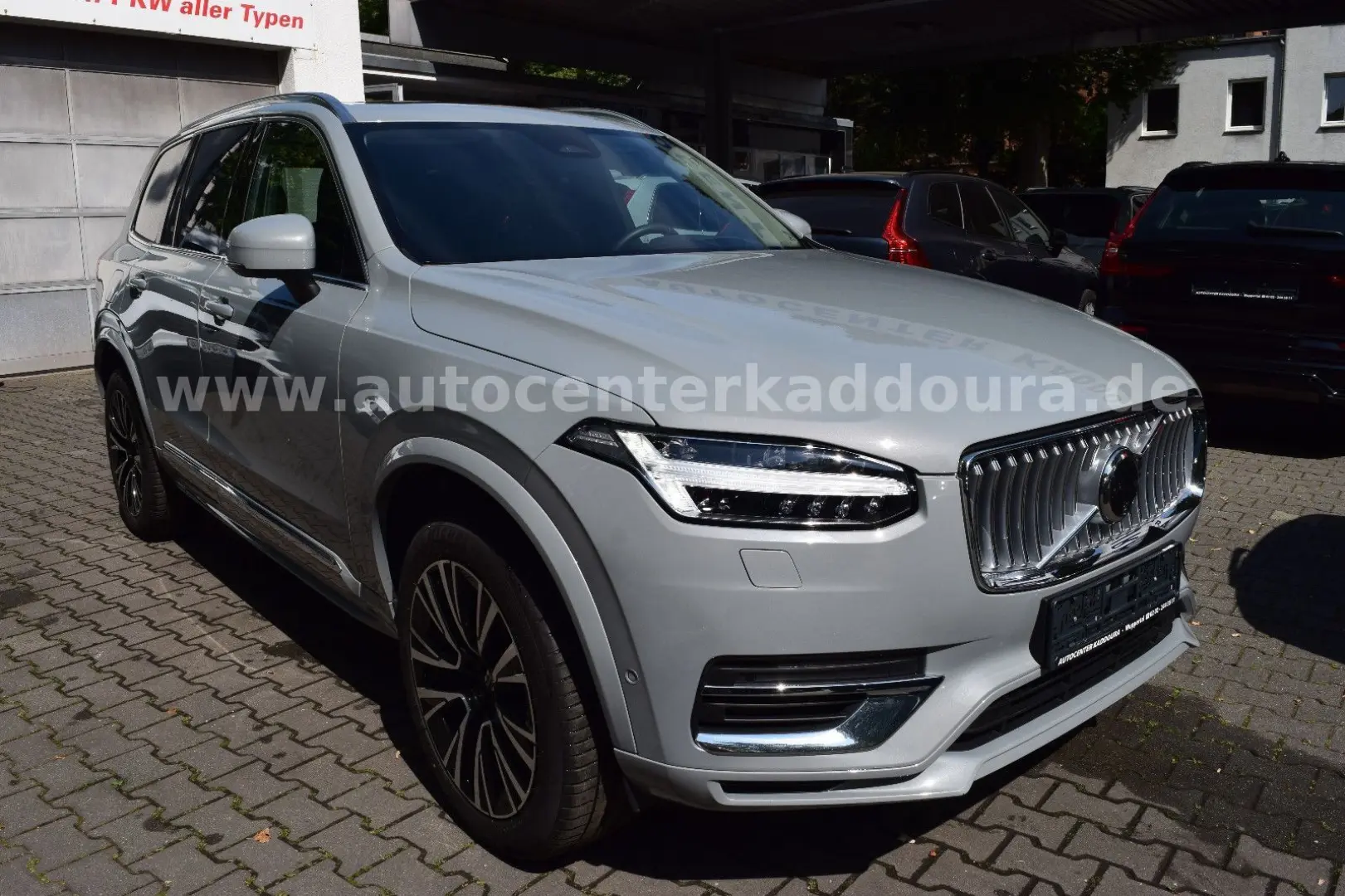 XC90 T8Plus Bright AWDHed-Up,PANO,360°,H&K,20