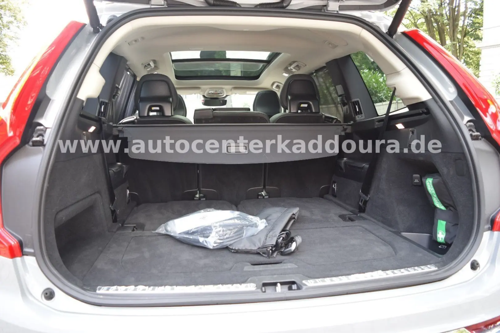 XC90 T8Plus Bright AWDHed-Up,PANO,360°,H&K,20