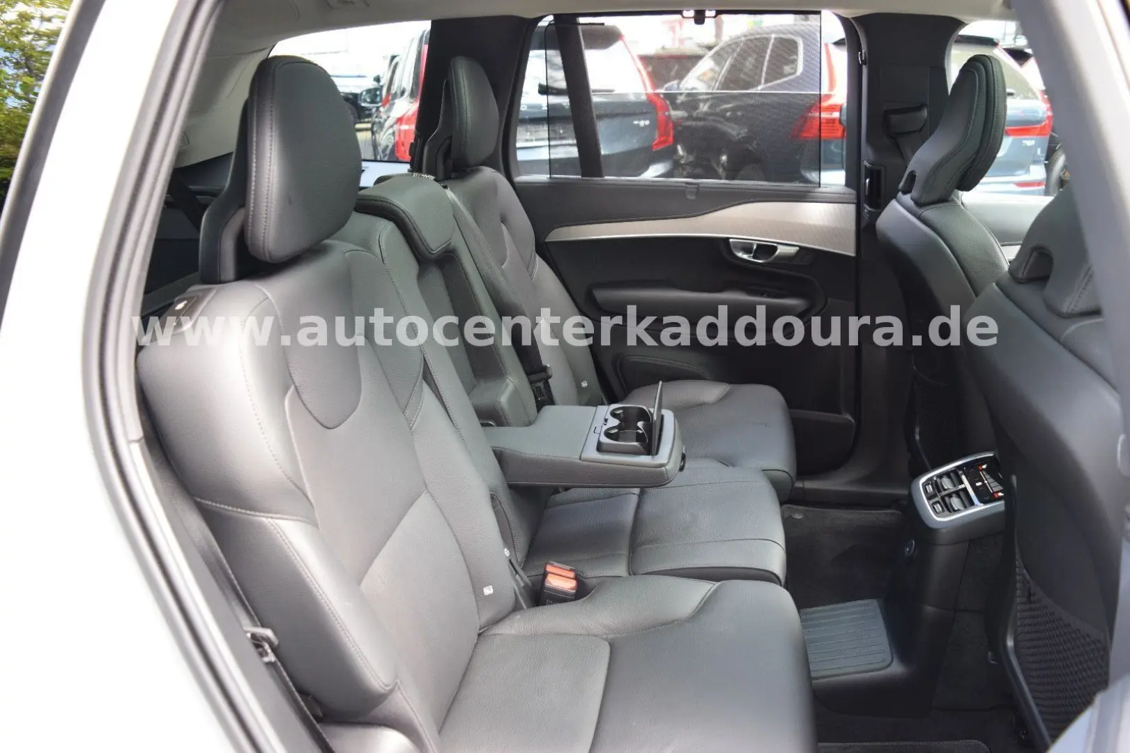 XC90 T8Plus Bright AWDHed-Up,PANO,360°,H&K,20