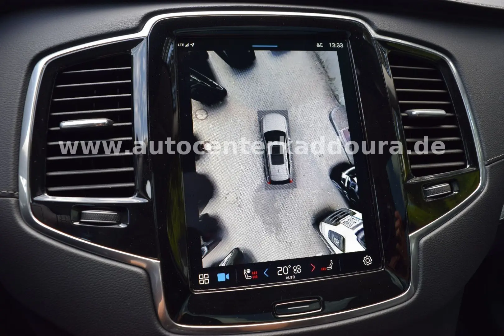XC90 T8Plus Bright AWDHed-Up,PANO,360°,H&K,20