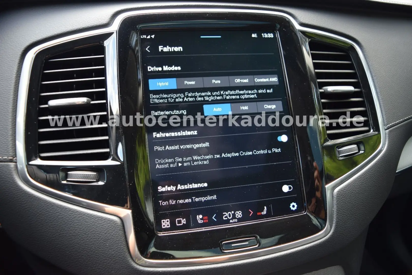 XC90 T8Plus Bright AWDHed-Up,PANO,360°,H&K,20