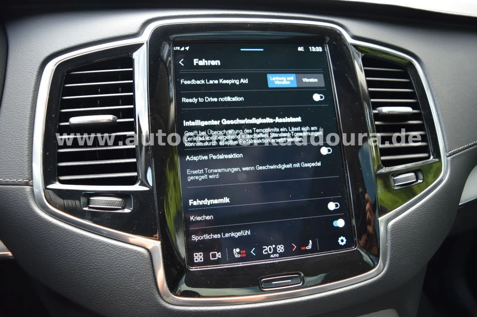 XC90 T8Plus Bright AWDHed-Up,PANO,360°,H&K,20
