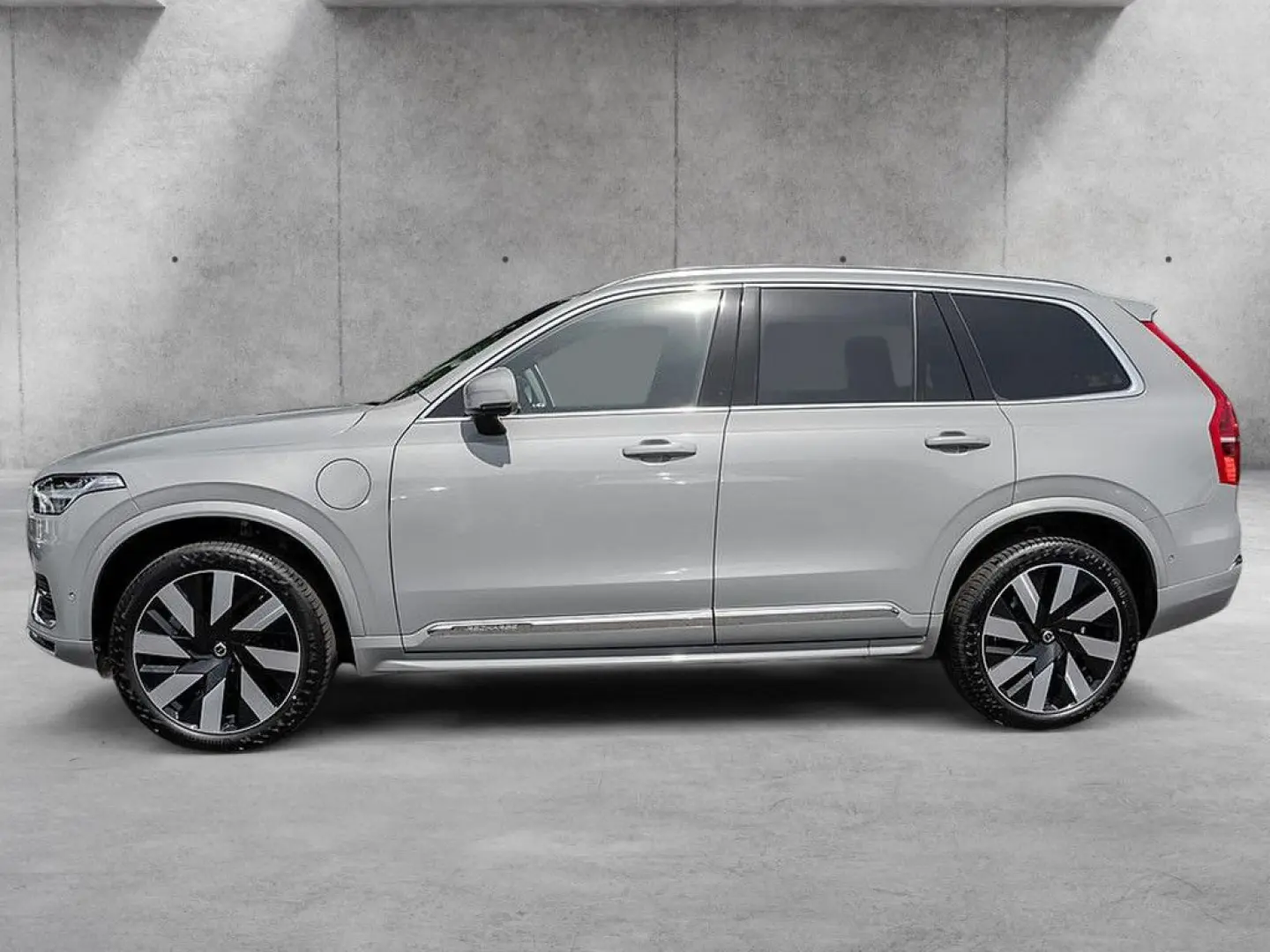 XC90 T8 Plus Bright Recharge Plug-In Hybrid AWD