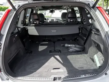 XC90 T8 Plus Bright Recharge Plug-In Hybrid AWD