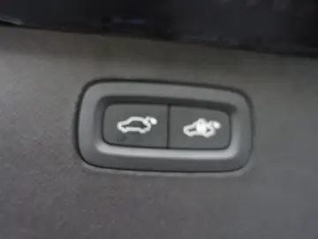 XC90 Plus T8 AWD/Pano/360°/FourC/B&W/BLIS/HeadUP