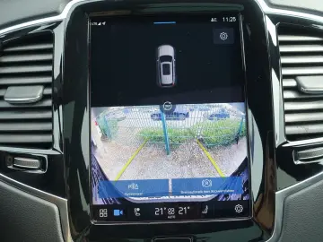 XC90 Plus T8 AWD/360°/B&W/Pano/FourC/AHK/BLIS