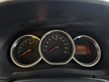 DACIA LODGY 1.3 TCe 130HP Techroad 7L