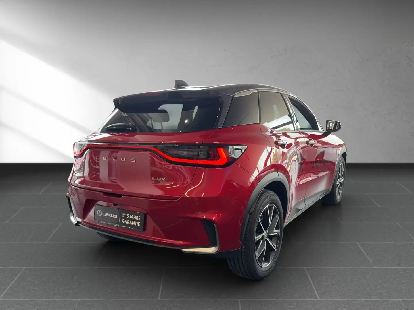 Lexus LBX EMOTION 4x4