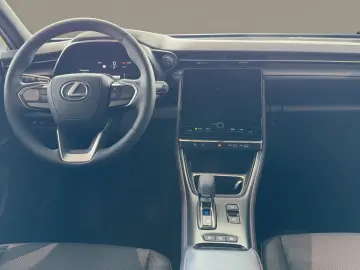 Lexus LBX EMOTION 4x4