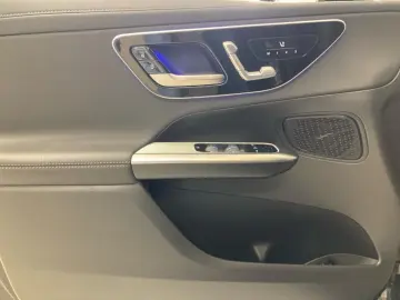 GLC 300 e 4M AMG-Line+Night+AHK+DISTRONIC+Memory