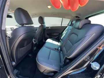 Sportage 1.6 CRDi 4WD Black Edition JBL AHK Lede