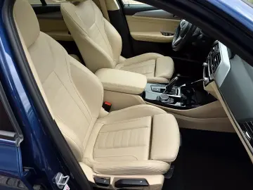 X3e xDrive/Head-Up/GlasDach/