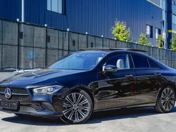 Mercedes-Benz CLA 200