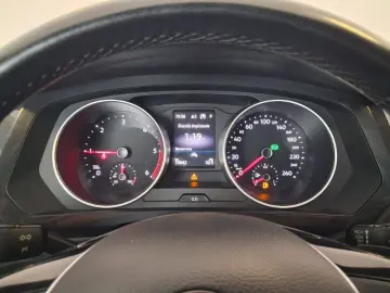 VOLKSWAGEN TIGUAN 2.0 TDI 150CP Comfortline DSG 4Motion