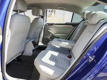 Volkswagen Passat Variant 2.0 TDI DSG R Executive