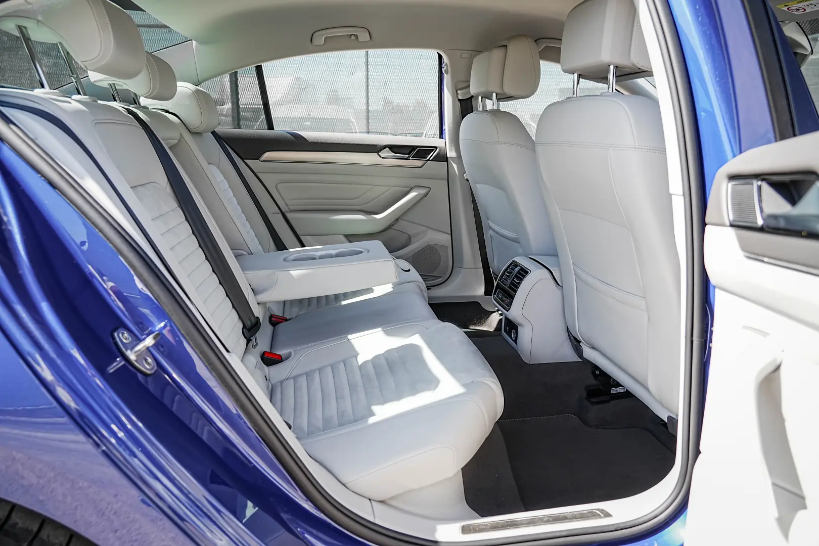 Volkswagen Passat Variant 2.0 TDI DSG R Executive