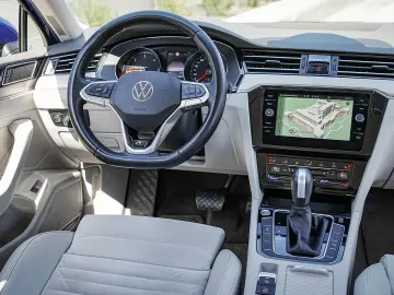 Volkswagen Passat Variant 2.0 TDI DSG R Executive