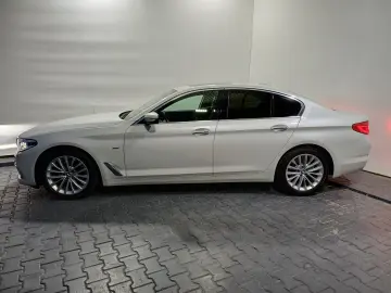 BMW 520D Luxury xDrive 190CP Automat