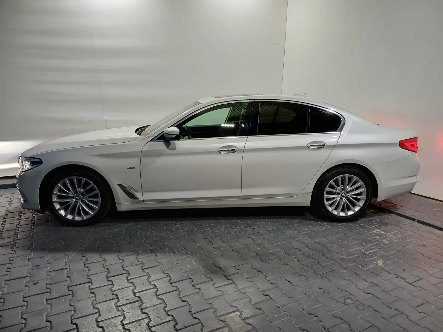 BMW 520D Luxury xDrive 190CP Automat