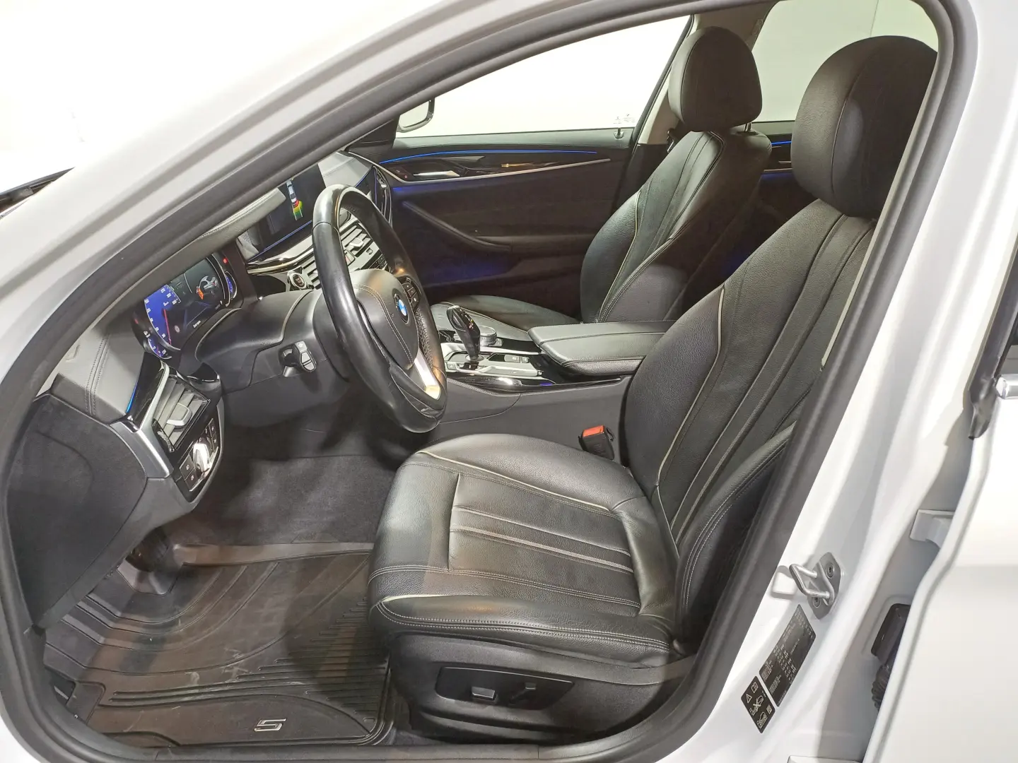 BMW 520D Luxury xDrive 190CP Automat