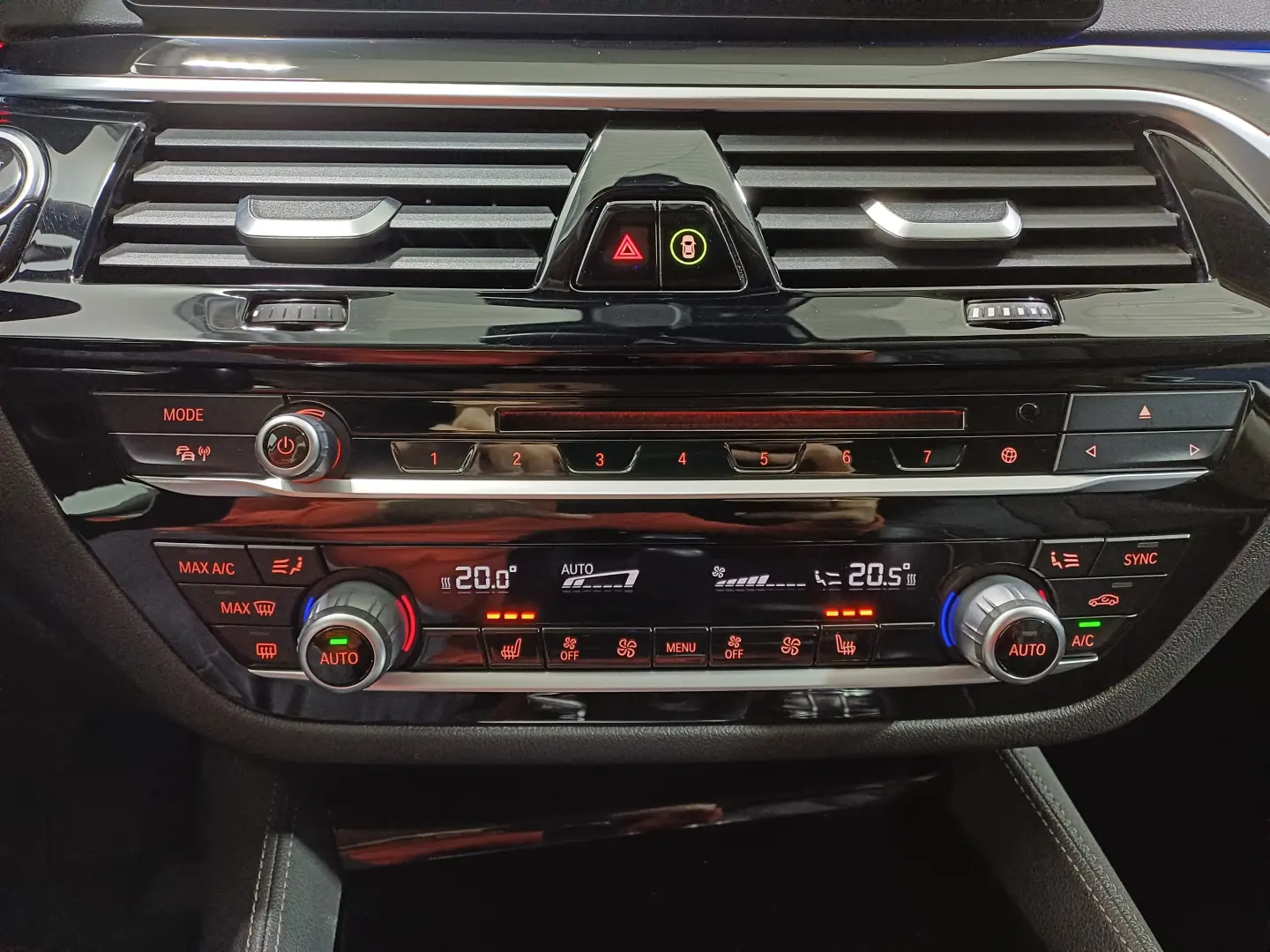 BMW 520D Luxury xDrive 190CP Automat