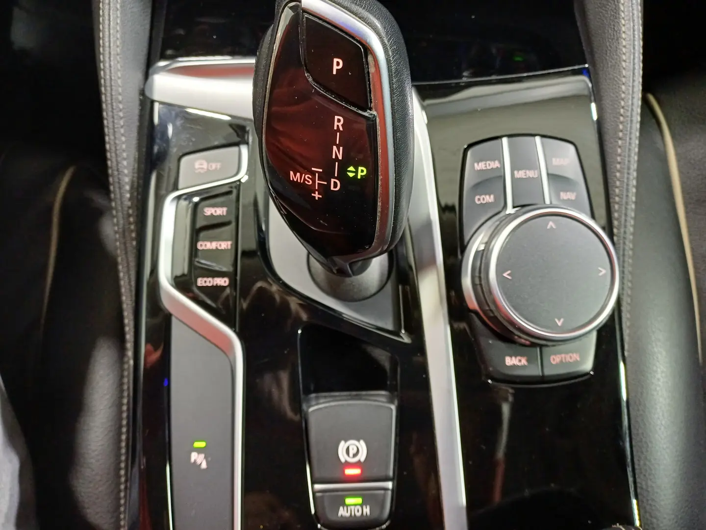 BMW 520D Luxury xDrive 190CP Automat