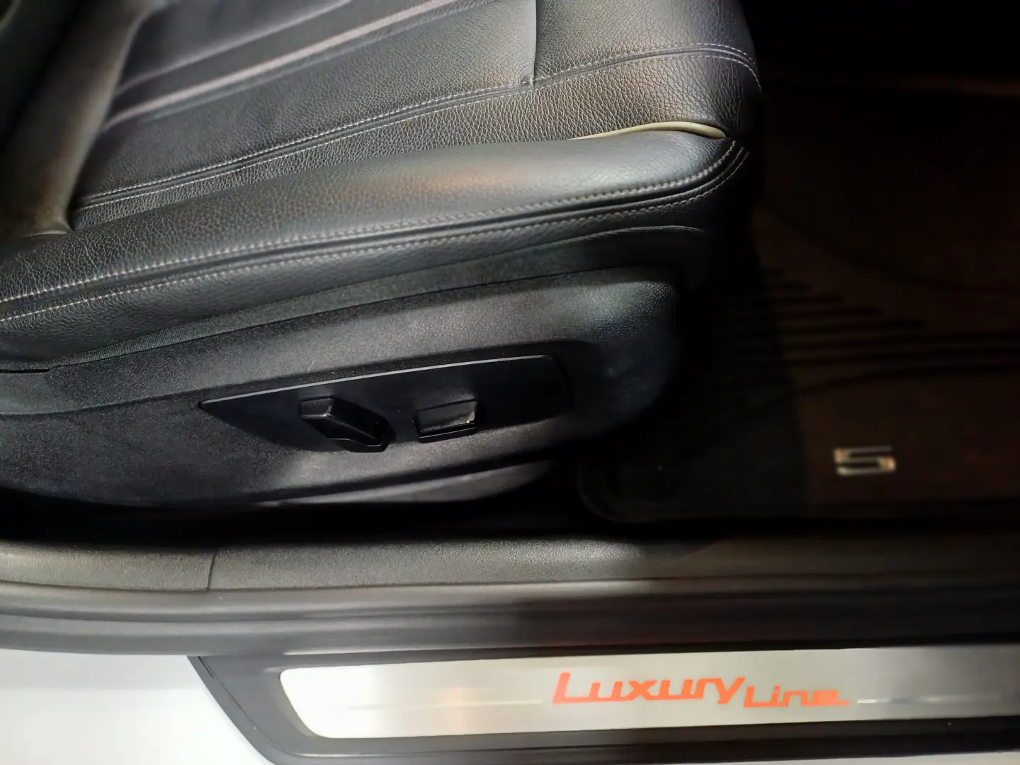 BMW 520D Luxury xDrive 190CP Automat