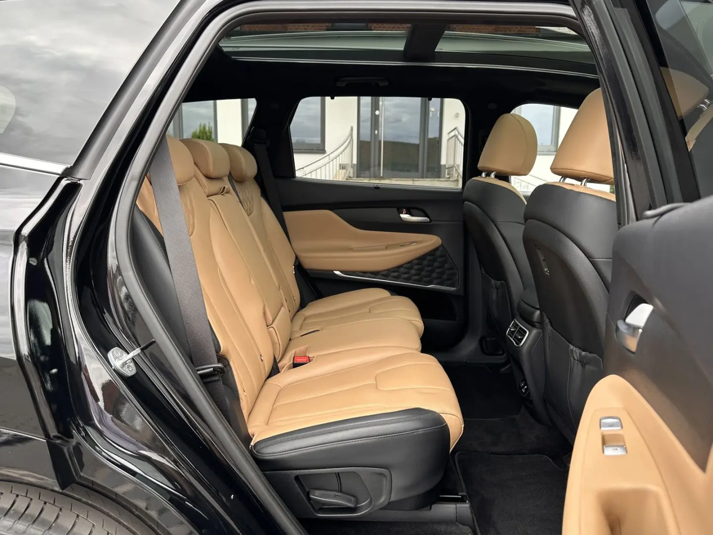 Santa Fe Signature Plug-In Hybrid 4WD W-GARANTIE