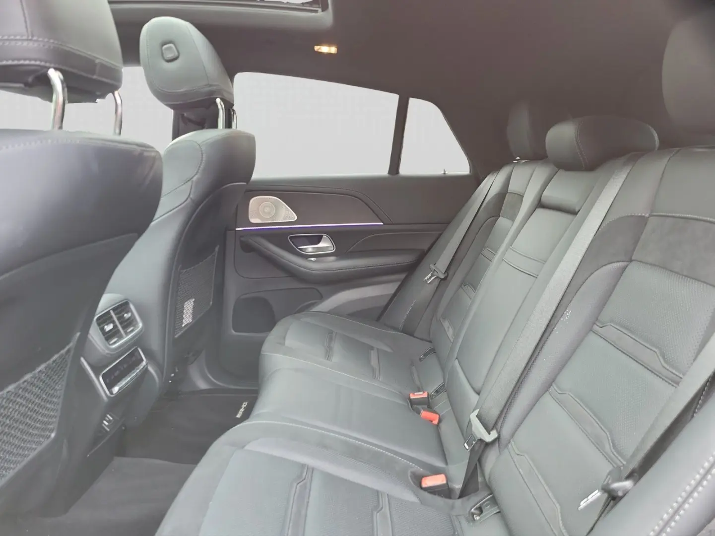 GLE 53 AMG Night-Paket Pano HUD Burmester 22