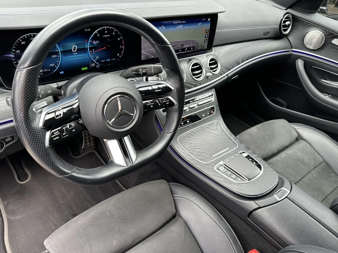 E 200 T AMG-Line NAV+LED+PANORAMA+BURMESTER+360°