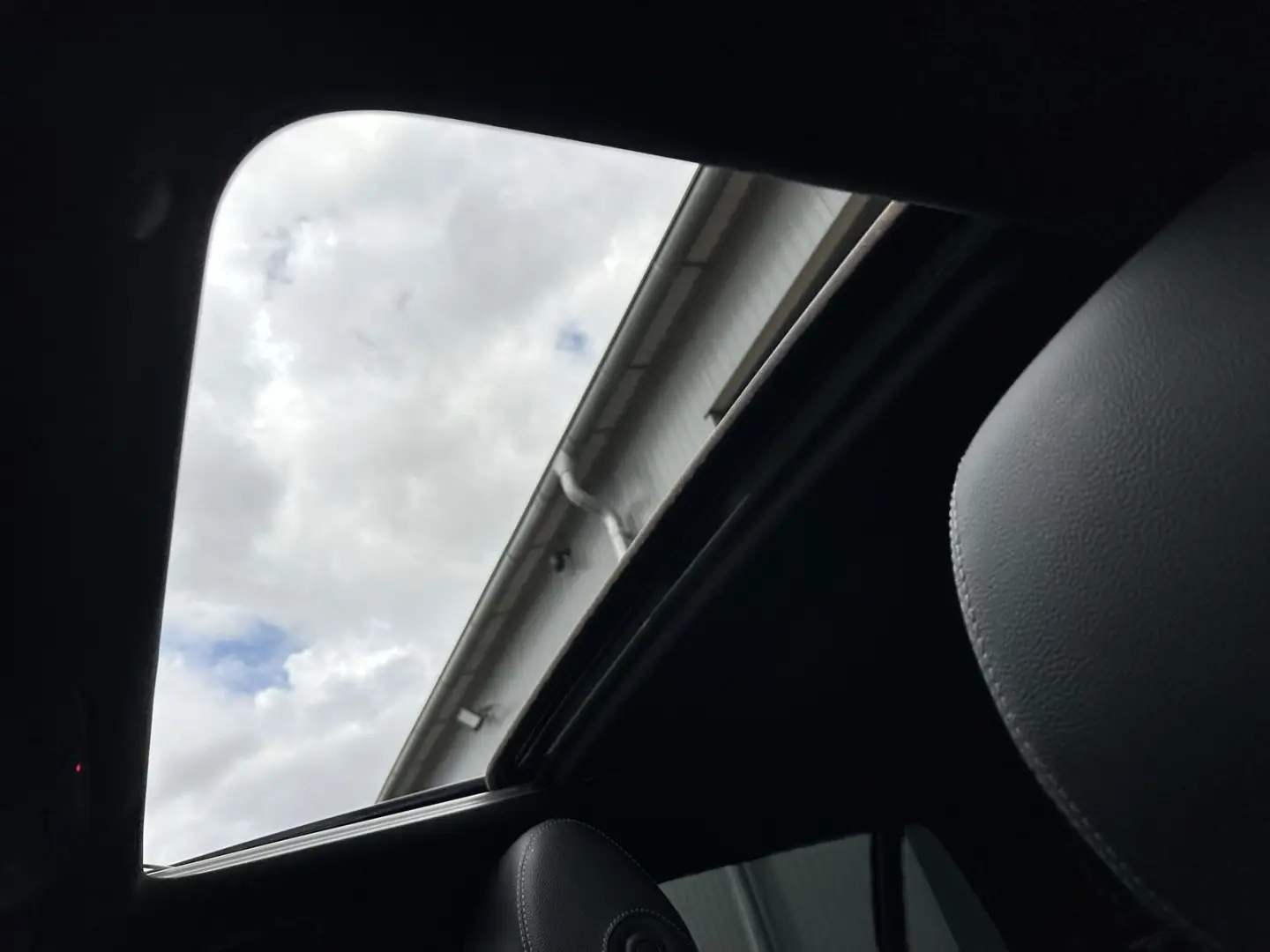 E 200 T AMG-Line NAV+LED+PANORAMA+BURMESTER+360°