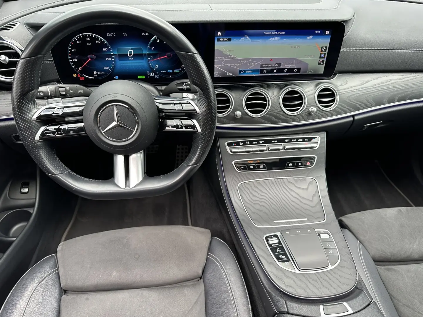 E 200 T AMG-Line NAV+LED+PANORAMA+BURMESTER+360°